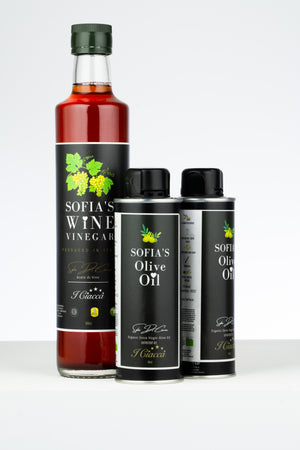 
            
                Load image into Gallery viewer, Organic Extra Virgin Olive Oil - Hand Selected by Sofia 250ml
            
        
